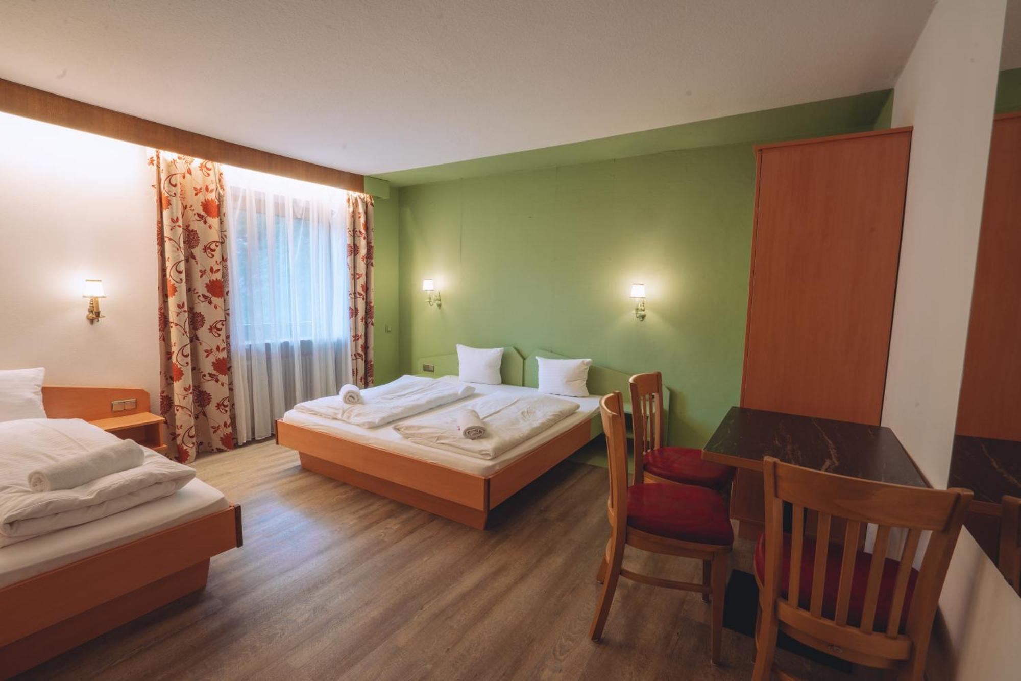 Philipop-Up Hostel Scharnitz Extérieur photo