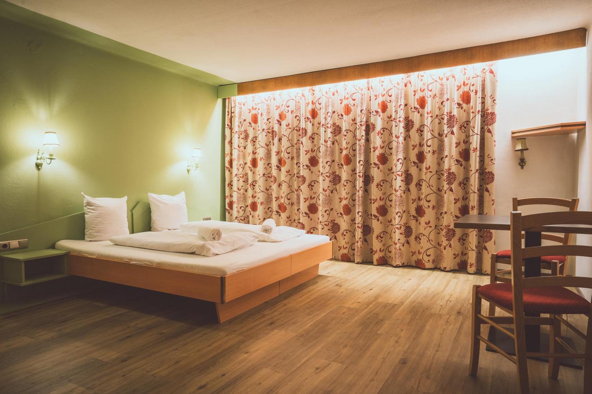 Philipop-Up Hostel Scharnitz Extérieur photo